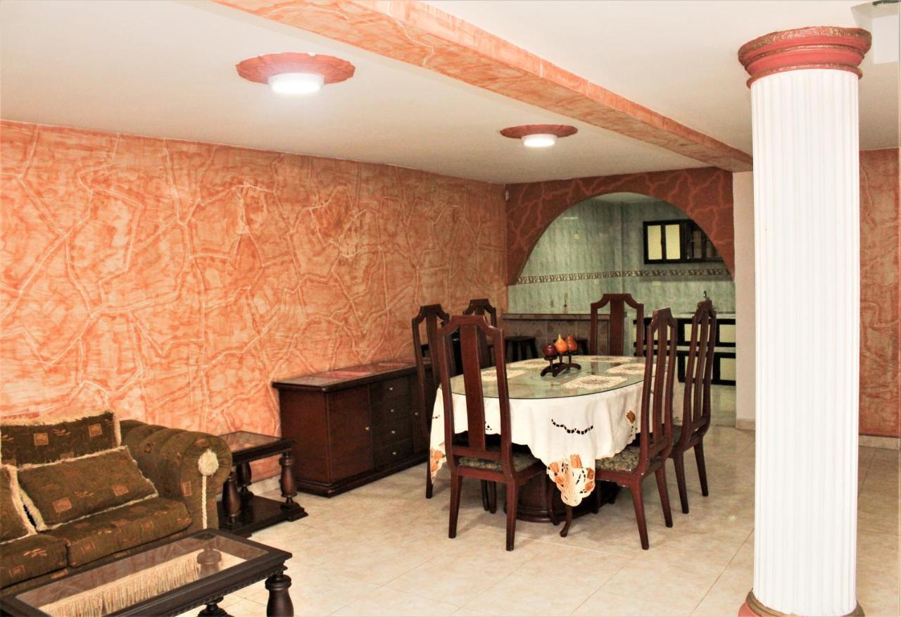 Hotel Velices Буґа Екстер'єр фото