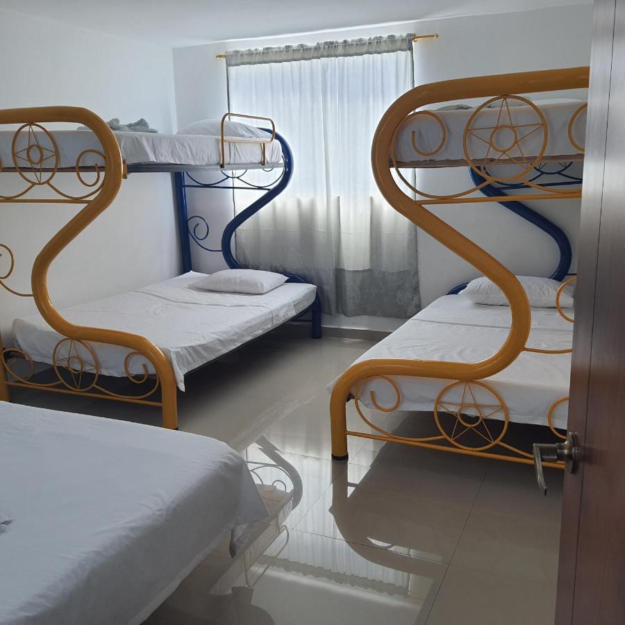 Hotel Velices Буґа Екстер'єр фото