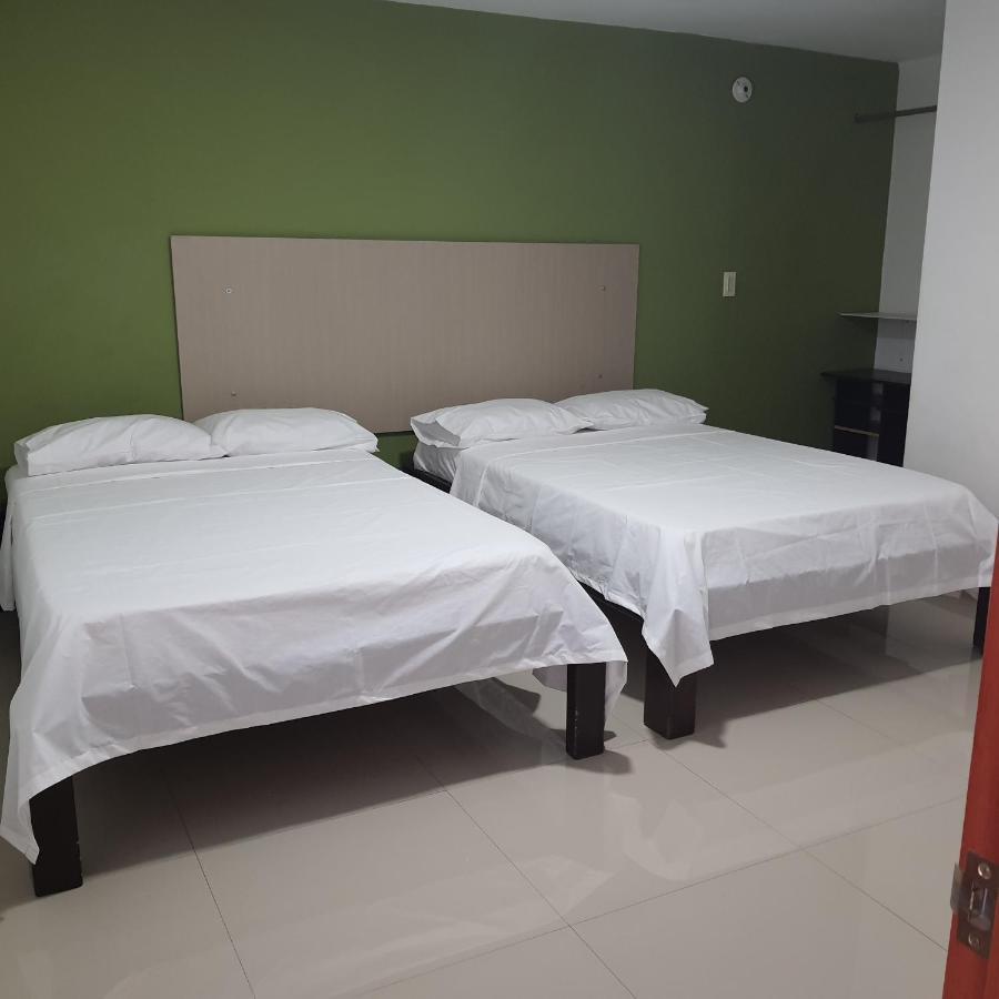 Hotel Velices Буґа Екстер'єр фото
