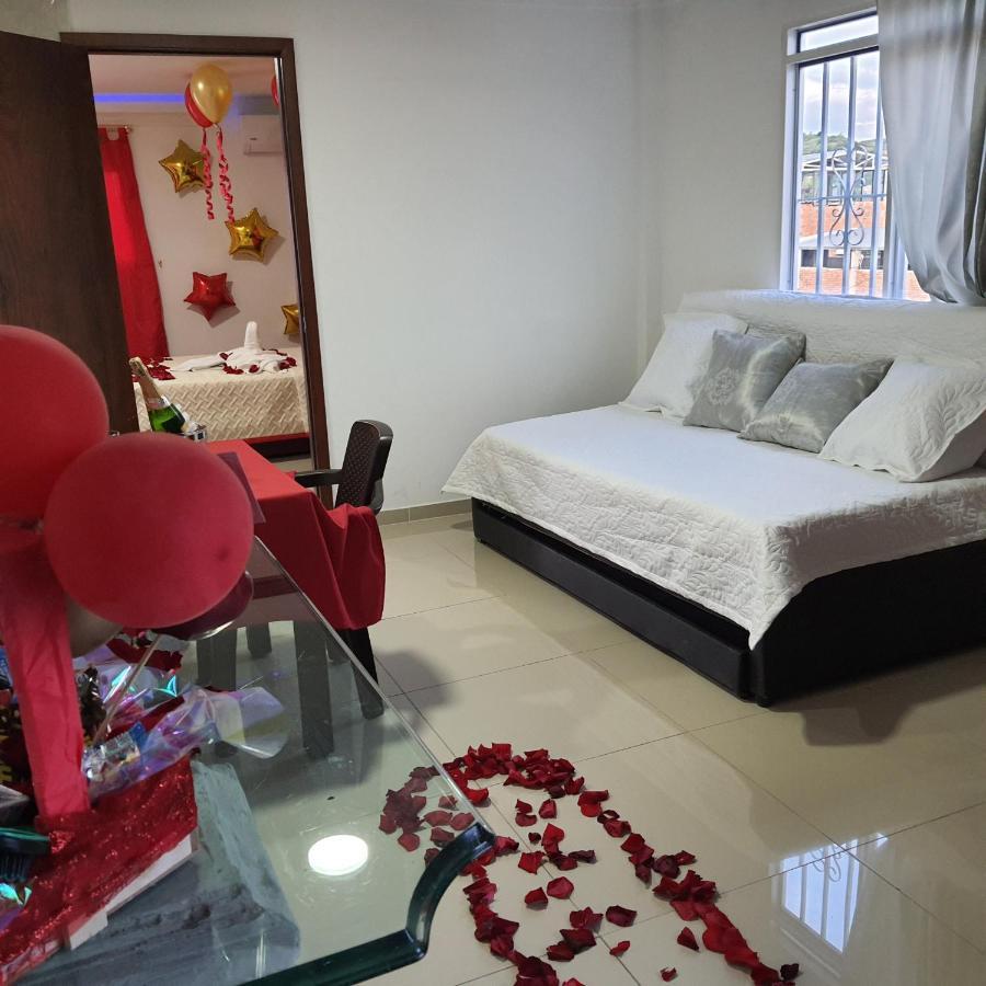 Hotel Velices Буґа Екстер'єр фото