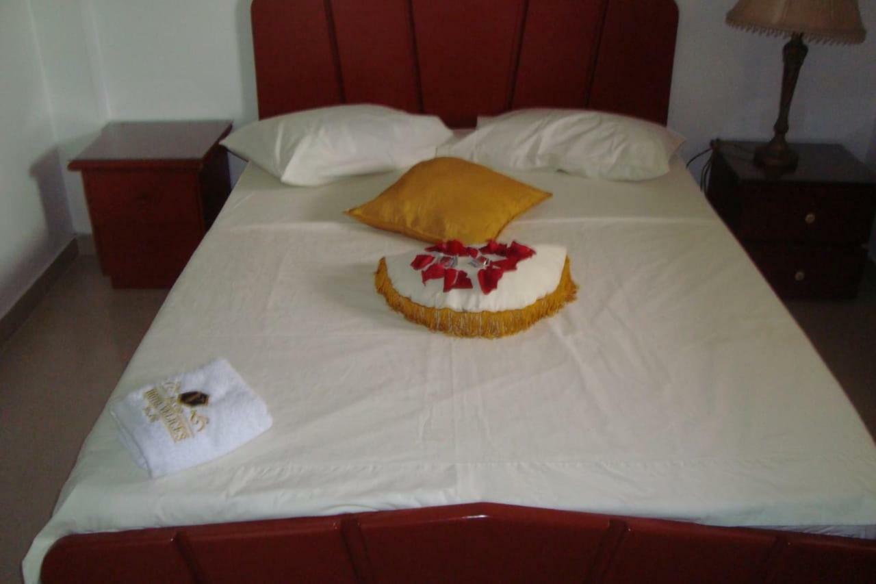 Hotel Velices Буґа Екстер'єр фото