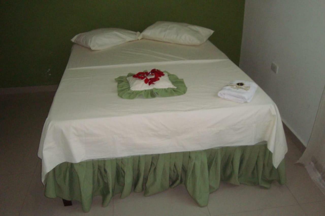 Hotel Velices Буґа Екстер'єр фото