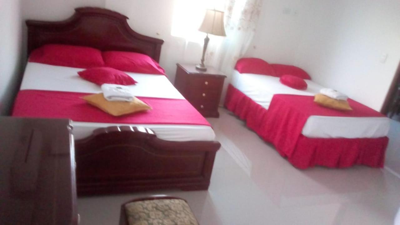 Hotel Velices Буґа Екстер'єр фото